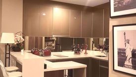 1 Bedroom Condo for rent in Wat Phraya Krai, Bangkok