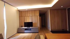 2 Bedroom Condo for sale in Via Botani, Khlong Tan Nuea, Bangkok near BTS Phrom Phong
