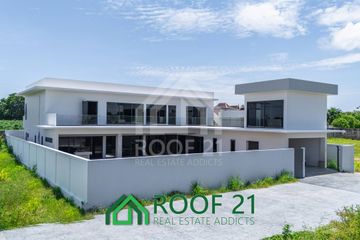 5 Bedroom House for sale in Saen Suk, Chonburi