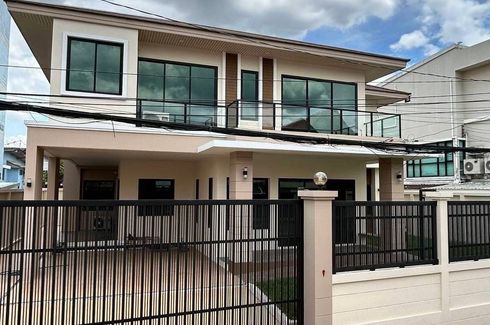 4 Bedroom House for sale in Lat Phrao, Bangkok