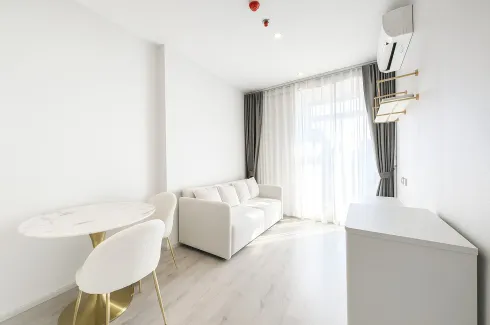 1 Bedroom Condo for rent in Rhythm Ekkamai Estate, Khlong Tan Nuea, Bangkok near BTS Ekkamai