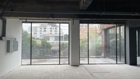 Commercial for rent in Khlong Tan Nuea, Bangkok near BTS Phrom Phong