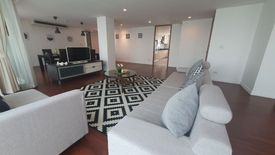 4 Bedroom Condo for rent in Sathorn Gallery Residences, Silom, Bangkok near BTS Surasak