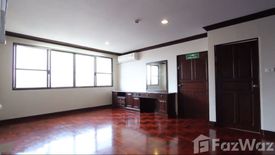3 Bedroom Condo for rent in Charan Tower, Khlong Tan Nuea, Bangkok near BTS Phrom Phong