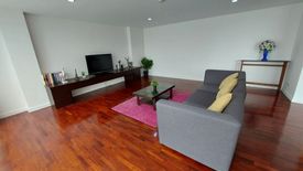 3 Bedroom Condo for rent in Sathorn Gallery Residences, Silom, Bangkok near BTS Surasak