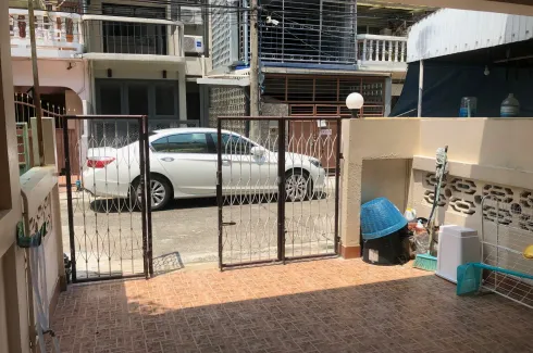 2 Bedroom Townhouse for rent in Phra Khanong Nuea, Bangkok near BTS Phra Khanong