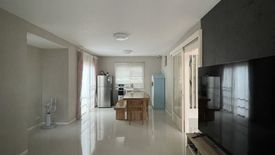 3 Bedroom House for sale in Khlong Song Ton Nun, Bangkok