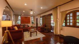 4 Bedroom House for sale in Huai Khwang, Bangkok