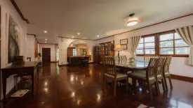 4 Bedroom House for sale in Huai Khwang, Bangkok