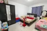3 Bedroom Townhouse for sale in Khlong Sam, Pathum Thani
