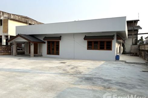 House for rent in Talat Khwan, Nonthaburi near MRT Ministry of Public Health