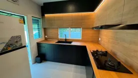 4 Bedroom House for rent in Dokmai, Bangkok
