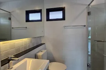 4 Bedroom House for sale in Setthasiri Wongwaen-Lamlukka, Bueng Kham Phroi, Pathum Thani