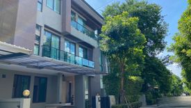 3 Bedroom House for rent in Phlapphla, Bangkok