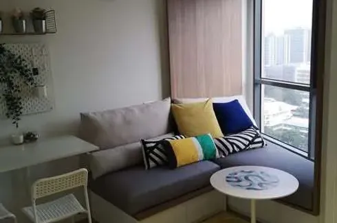1 Bedroom Condo for rent in TRIPLE Y RESIDENCE, Wang Mai, Bangkok near MRT Sam Yan