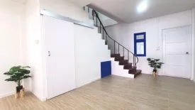 2 Bedroom Townhouse for sale in Thanarom Sai Mai-Hathai Rasit, Lat Sawai, Pathum Thani