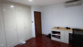 3 Bedroom Condo for sale in Kiarti Thanee City Mansion, Khlong Toei Nuea, Bangkok near BTS Asoke