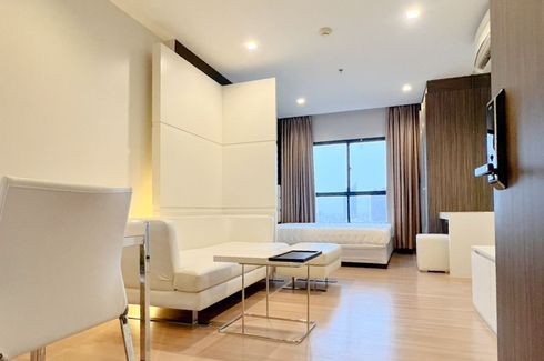 Condo for rent in Urbano Absolute Sathon - Taksin, Khlong Ton Sai, Bangkok near BTS Krung Thon Buri