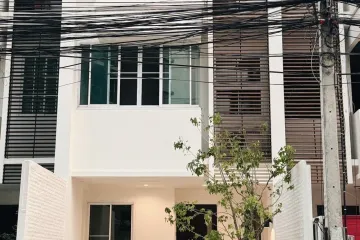 4 Bedroom Townhouse for sale in Suthep, Chiang Mai