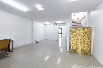 3 Bedroom Townhouse for sale in THE ENTER, Dokmai, Bangkok