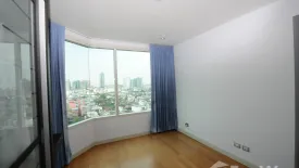 3 Bedroom Condo for sale in Watermark Chaophraya River, Bang Lamphu Lang, Bangkok