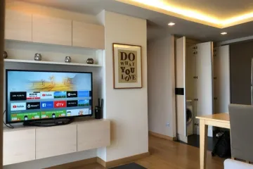 2 Bedroom Condo for rent in Via Botani, Khlong Tan Nuea, Bangkok near BTS Phrom Phong