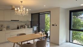 2 Bedroom Condo for sale in SOCIO Reference 61, Khlong Tan Nuea, Bangkok near BTS Ekkamai