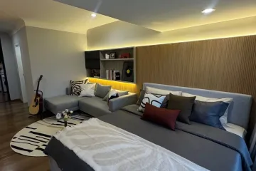 2 Bedroom Condo for sale in Baan Yuppayong, Hua Mak, Bangkok near MRT Ramkhamhaeng 12