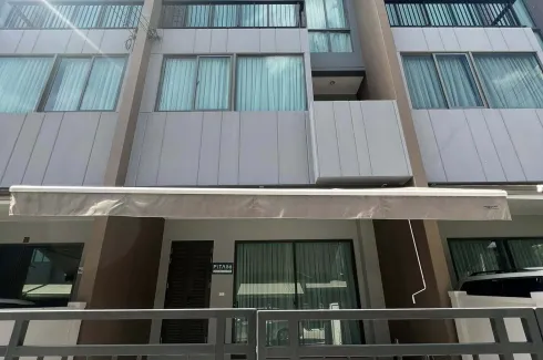 2 Bedroom Townhouse for sale in Baan Klang Muang Rama 9 - Krungthep Kreetha, Saphan Sung, Bangkok