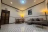 2 Bedroom Townhouse for rent in Si Phraya, Bangkok near MRT Sam Yan