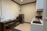 2 Bedroom Townhouse for rent in Si Phraya, Bangkok near MRT Sam Yan