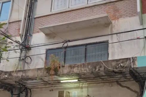 2 Bedroom Townhouse for rent in Bang Khun Thian, Bangkok