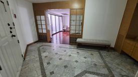 3 Bedroom Condo for rent in Khlong Toei Nuea, Bangkok near Airport Rail Link Makkasan