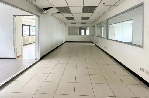 Office for rent in S&B Tower, Silom, Bangkok near BTS Saint Louis