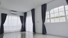 4 Bedroom House for rent in Samrong Nuea, Samut Prakan near MRT Thipphawan