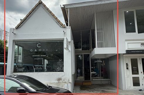 Office for rent in Khlong Tan Nuea, Bangkok