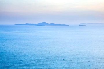 2 Bedroom Condo for rent in Zire Wongamat, Na Kluea, Chonburi