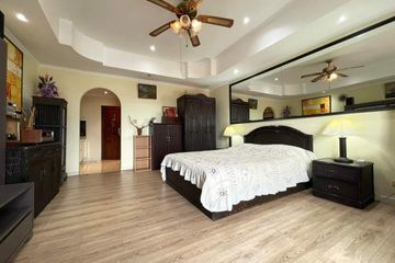 Condo for rent in View Talay 2, Nong Prue, Chonburi