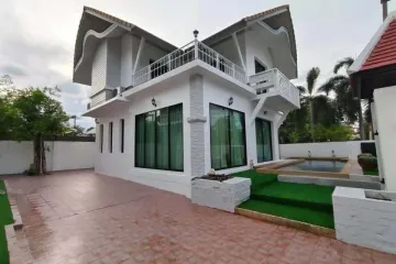 5 Bedroom Villa for rent in Natcha Pool Villa, Nong Prue, Chonburi
