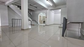 6 Bedroom Commercial for sale in Bang Khlo, Bangkok