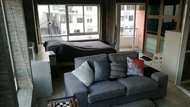 1 Bedroom Condo for rent in Surawong City Resort, Si Phraya, Bangkok near BTS Chong Nonsi