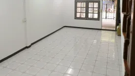 2 Bedroom Townhouse for rent in Samrong Nuea, Samut Prakan near BTS Samrong