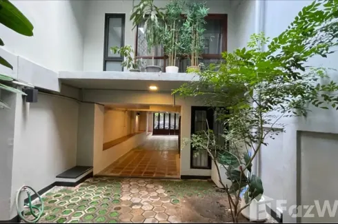 2 Bedroom Townhouse for rent in Wat Ket, Chiang Mai