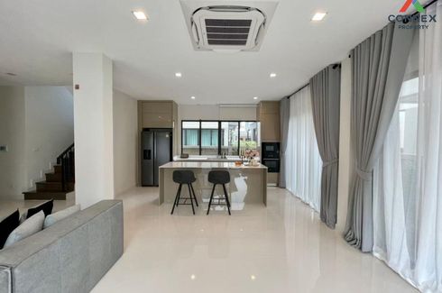 3 Bedroom House for sale in Bangkok Boulevard Rama 9, Saphan Sung, Bangkok
