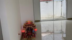 3 Bedroom Townhouse for sale in Krathum Lom, Nakhon Pathom