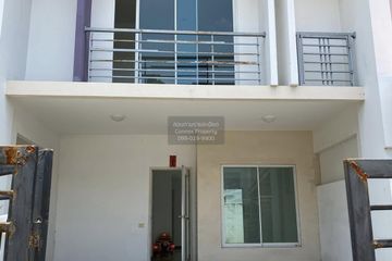 3 Bedroom Townhouse for sale in Krathum Lom, Nakhon Pathom