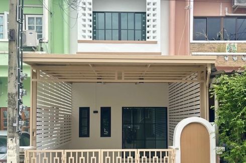 2 Bedroom Townhouse for sale in Bang Chan, Bangkok