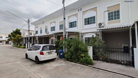 3 Bedroom Townhouse for sale in Khlong Si, Pathum Thani