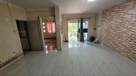 3 Bedroom Townhouse for sale in Thap Ma, Rayong
