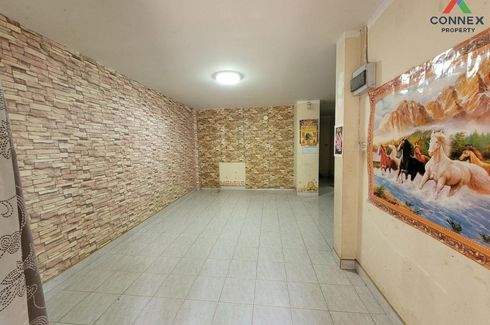 3 Bedroom Townhouse for sale in Thap Ma, Rayong